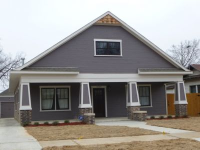 2220 Washington 2014
Built by Jose Villalobos Jr. and Mark Hixson
