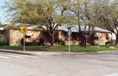 2251 Henderson 2000
