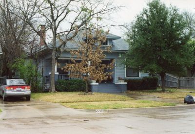 2253 Fairmount 2000
