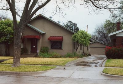 2257 Fairmount 2000
