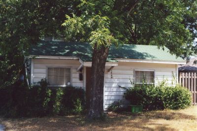 2262 Fairmount garage apt 2000
